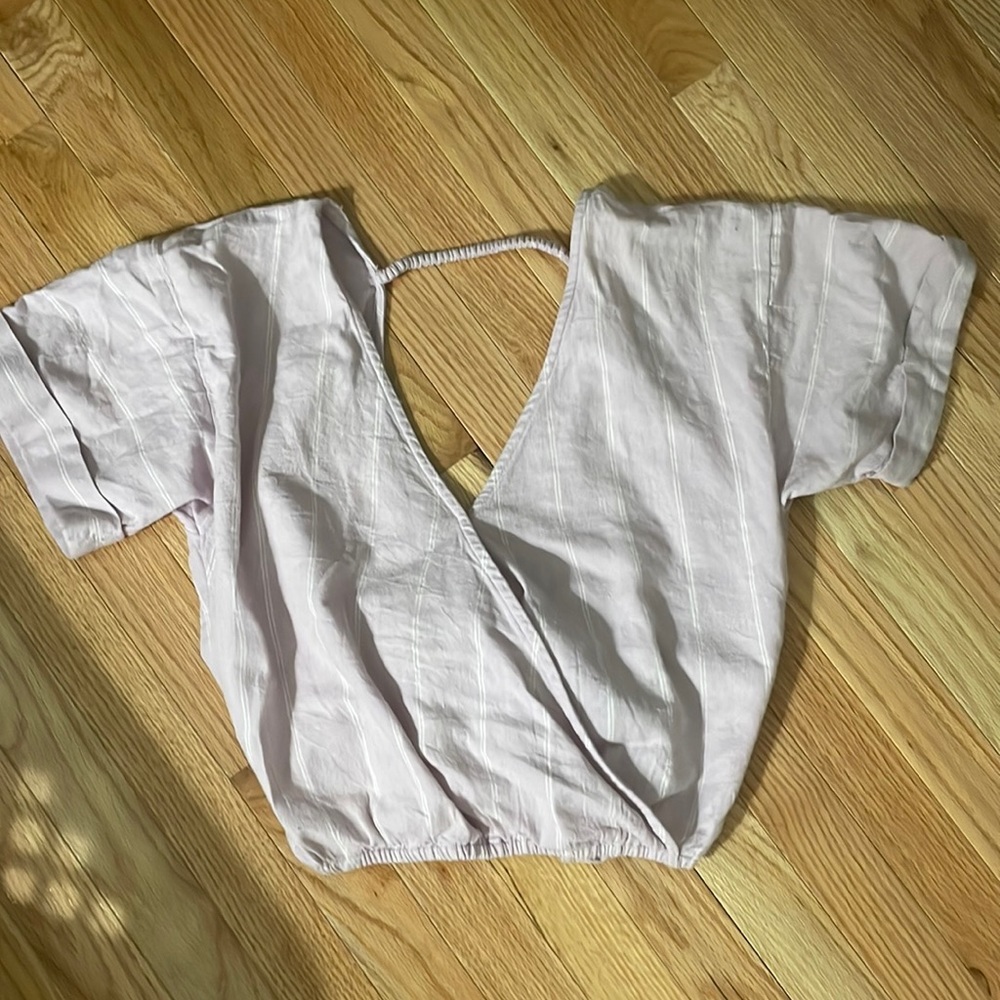 Crop shirt from American Eagle, purple, size XS, worn maybe 1x.